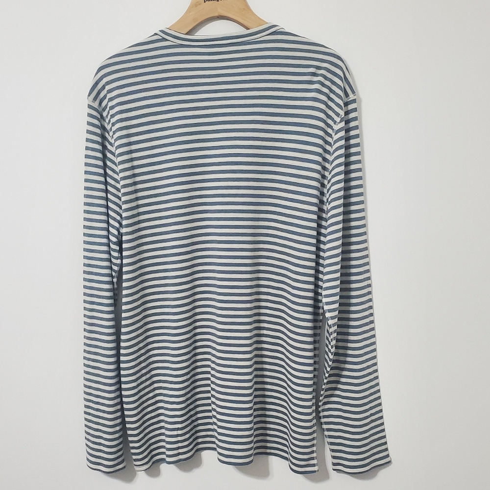Faherty Cloud Reversible Long Sleeve Tee Marine I… - image 8